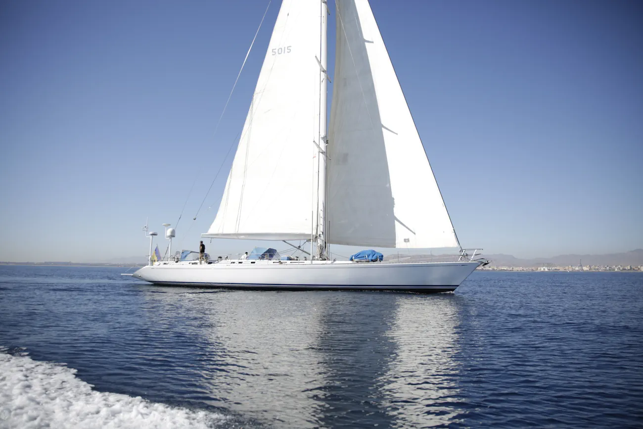 Swan 86